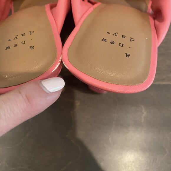 A New‎ Day Heels Sandals Women’s 7.5 Pink Memory Foam - Picture 5 of 11